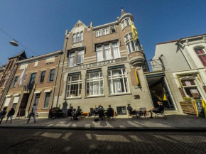 Гостиница Hostel Roots  Тилбург